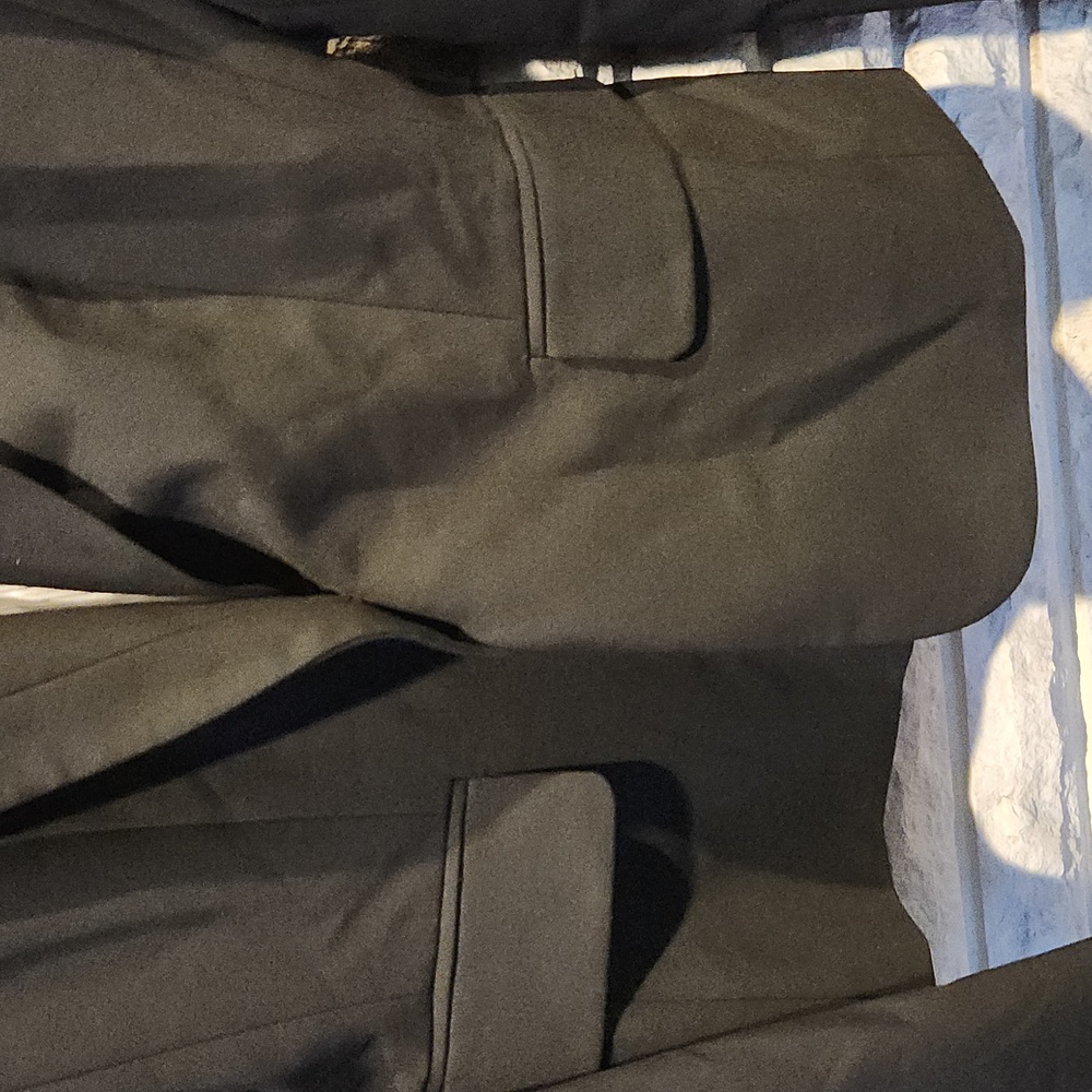 Blazer - Picture 2 of 4